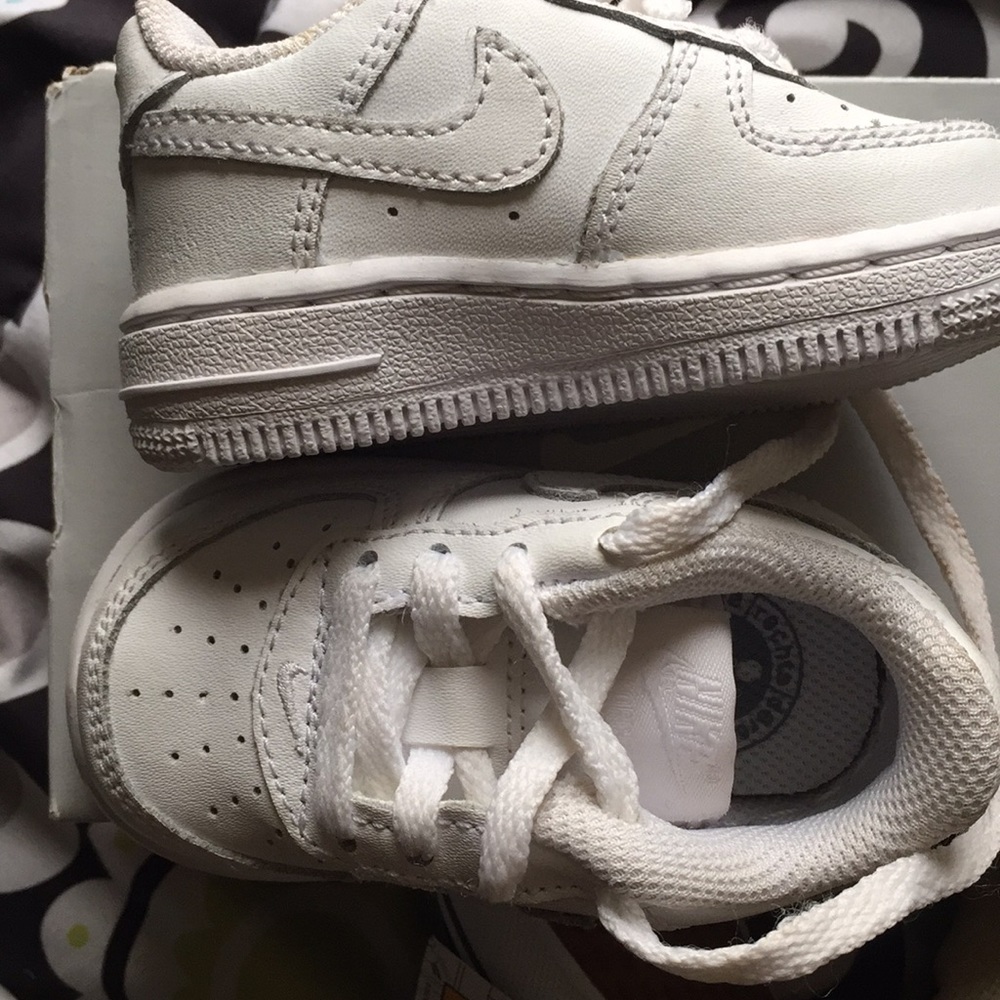 Baby shoes